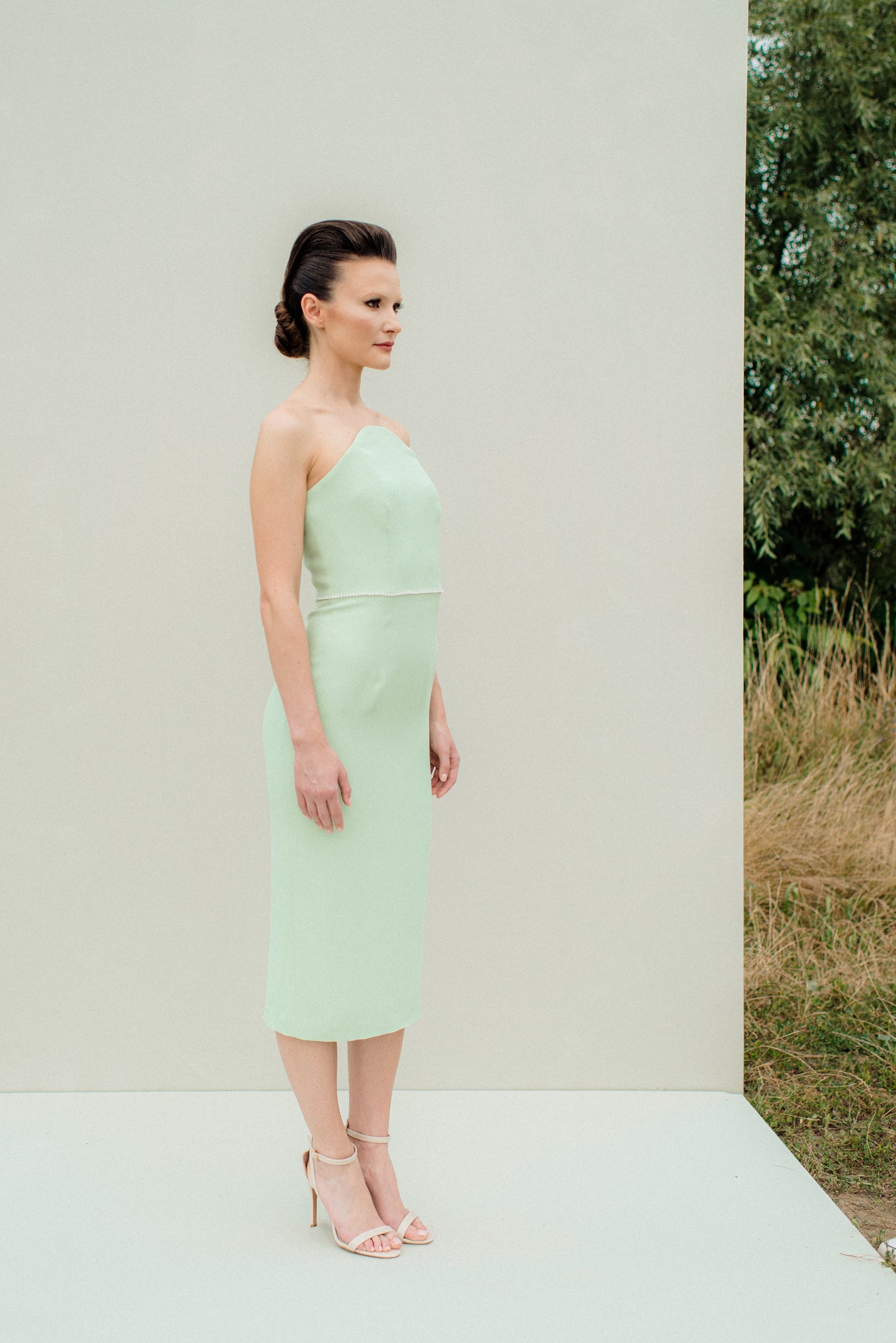 Arched Neckline Midi Dress